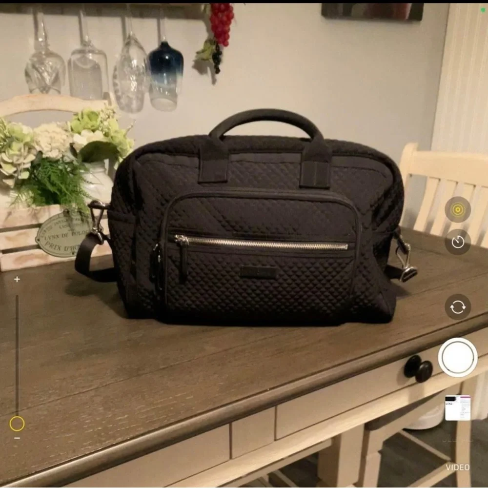 Vera Bradley Weekender - Picture 5 of 9
